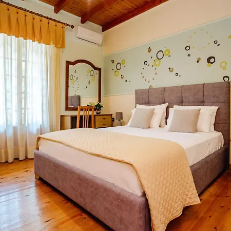 Villa Eleas Gi Vitaládes