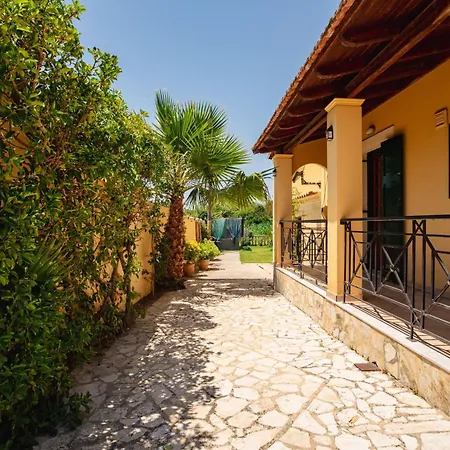 Eleas Gi Villa *