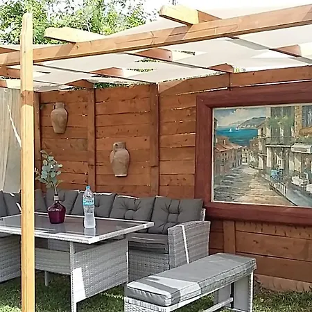 Vilă Eleas Gi *