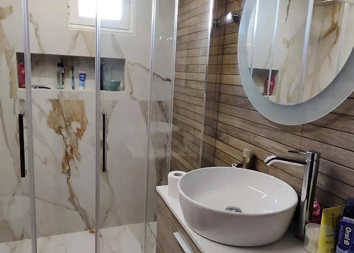 Eleas Gi Βίλα Βιταλάδες